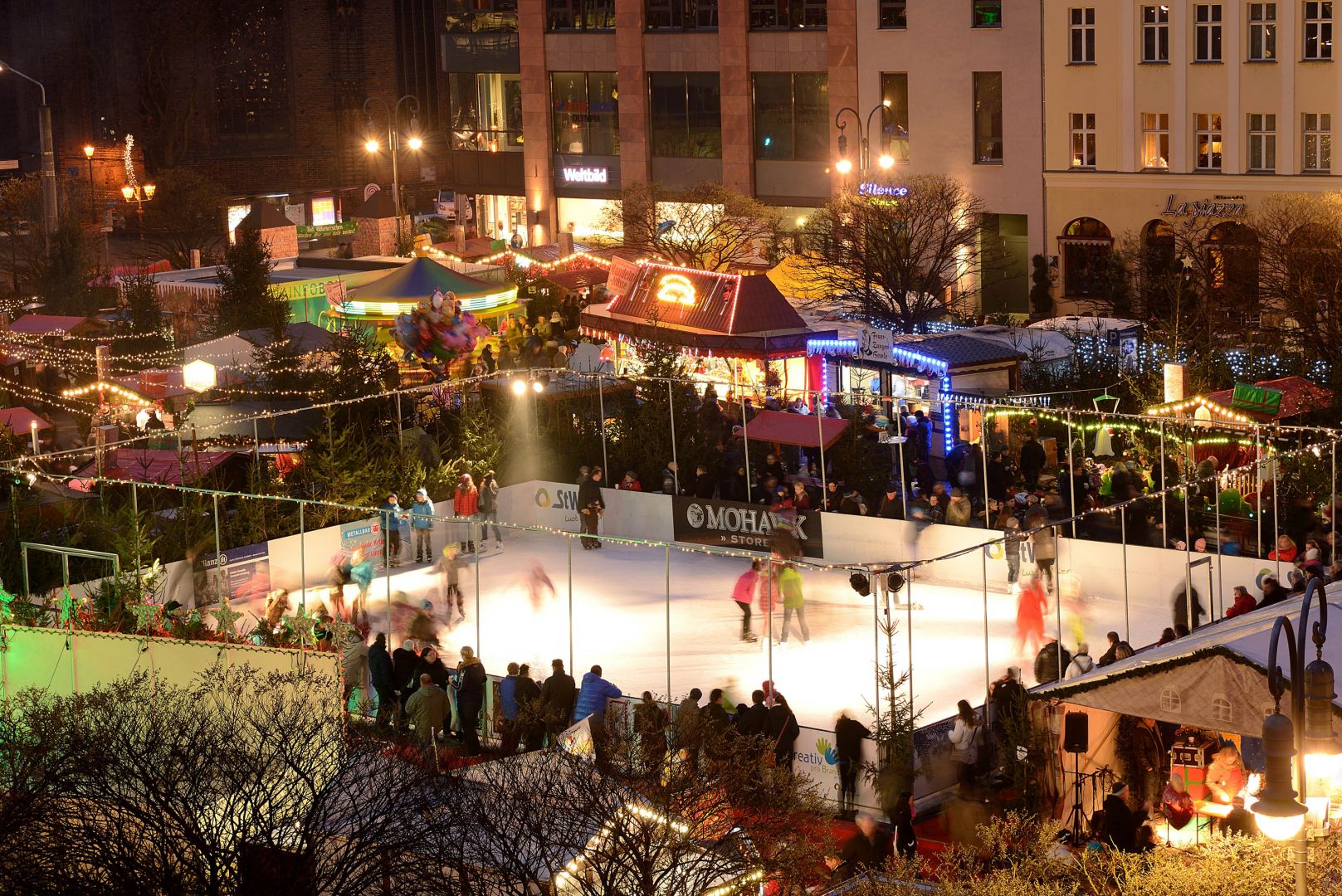 Weihnachtsmarkt auf dem Neustädtischen Markt